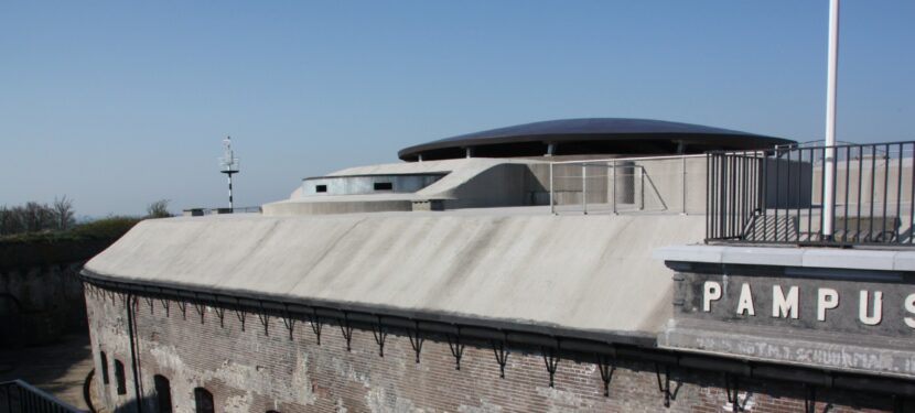 Fort Pampus: Ein historisches Wahrzeichen im Ijsselmeer